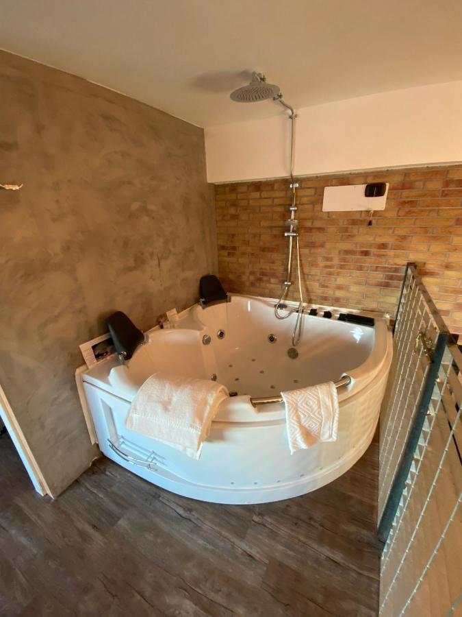 B2In Suite & Office Capriate San Gervasio Dış mekan fotoğraf